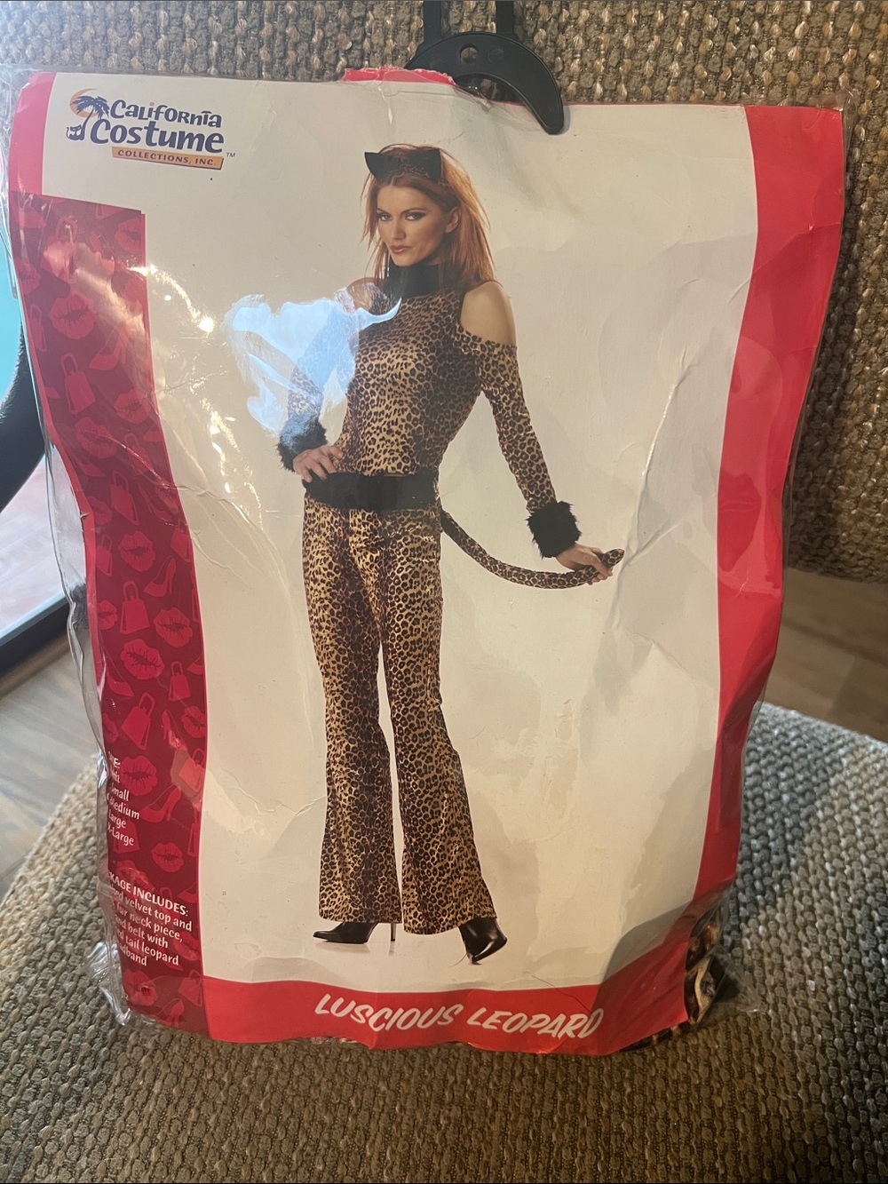 #3024**California Costumes Luscious Leopard Women’s Jumpsuit - Leopard Print - Picture 3 of 17